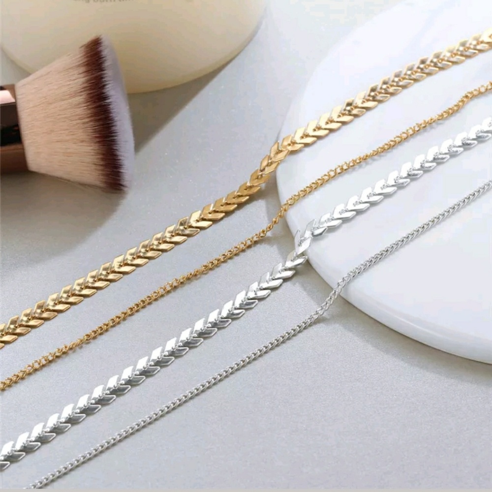 Dainty fishbone boho layered choker - Picture 3 of 4